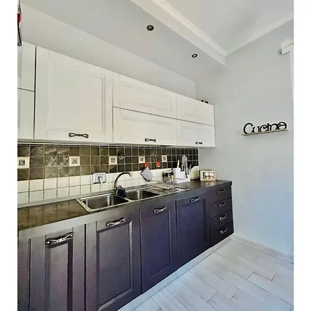 Casa Famose Na Pennichella Apartament *